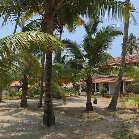 Pozhiyoram Ayurveda Beach Resort Alappuzha Zewnętrze zdjęcie